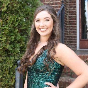 Meet your Posher, Lexi